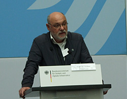 Profilbild von Prof. Dr. Volker Brinkmann